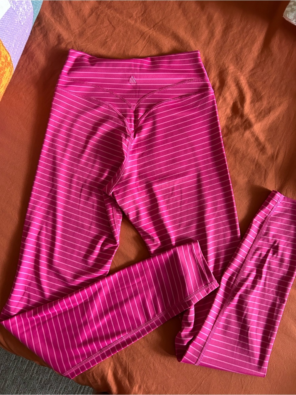 High-Waist Pink Stripe Performance Leggings